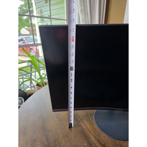 Samsung 27" c27t550fdn FHD 75Hz Curved Gaming Monitor - Picture 11 of 16